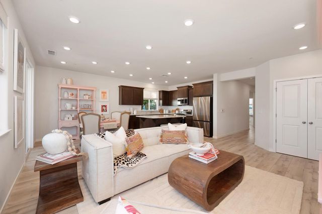 2432 Longmire Loop, Roseville, CA 95747