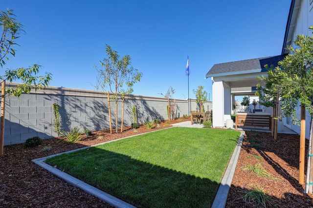 2432 Longmire Loop, Roseville, CA 95747