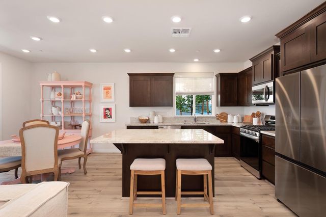 2432 Longmire Loop, Roseville, CA 95747