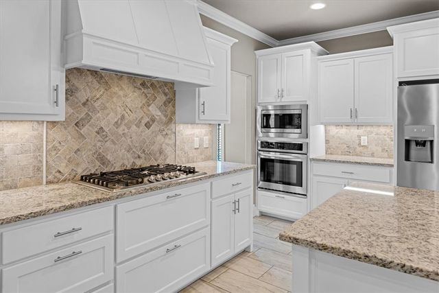 6309 W Murfield Drive, Rogers, AR 72758