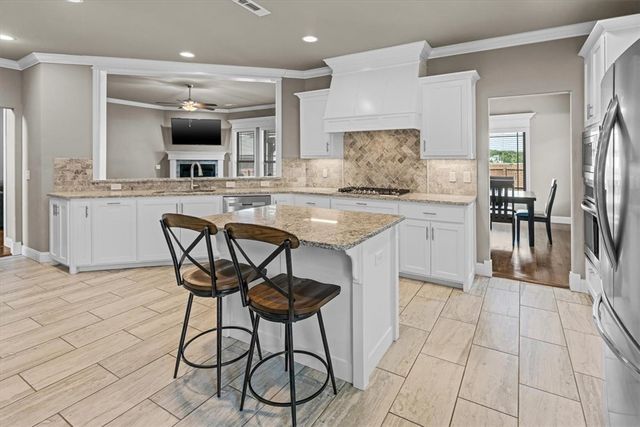6309 W Murfield Drive, Rogers, AR 72758