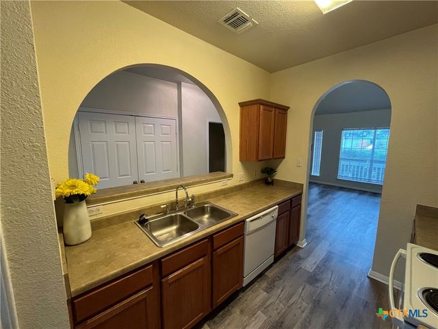 2023 Lisa Lane, San Marcos, TX 78666