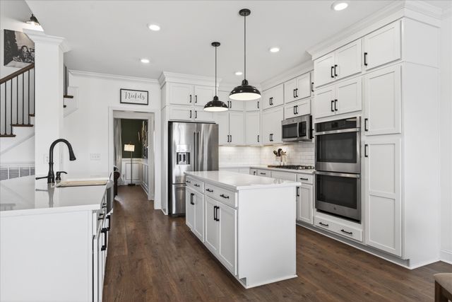 1141 Archibald Dr, Clarksville, TN 37040