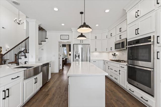1141 Archibald Dr, Clarksville, TN 37040
