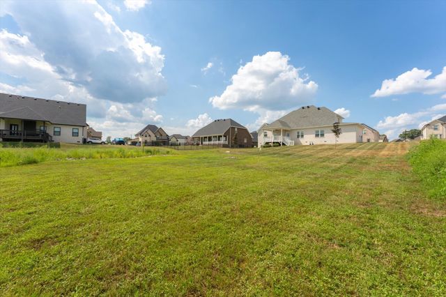 1141 Archibald Dr, Clarksville, TN 37040