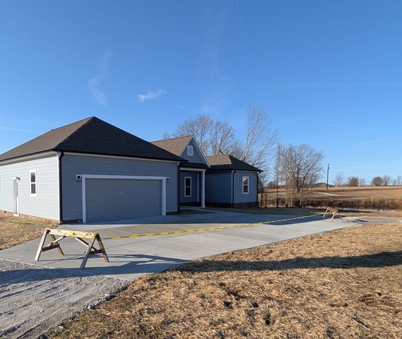 133 Northpoint Dr, Summertown, TN 38483