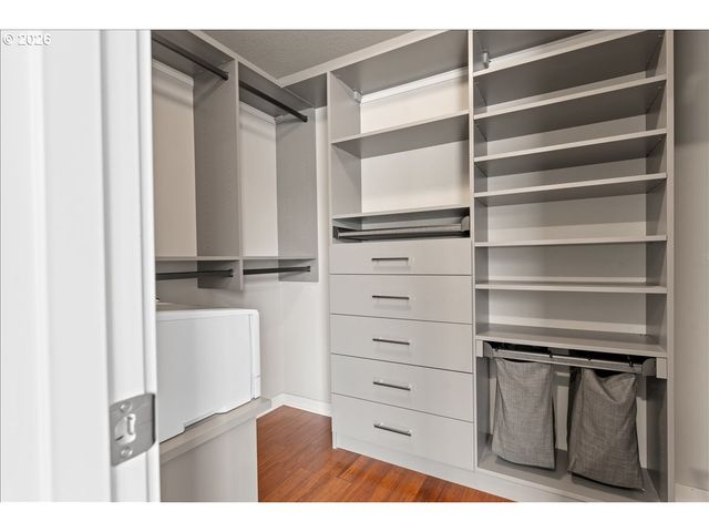 37 Ne SKIDMORE St, Portland, OR 97211