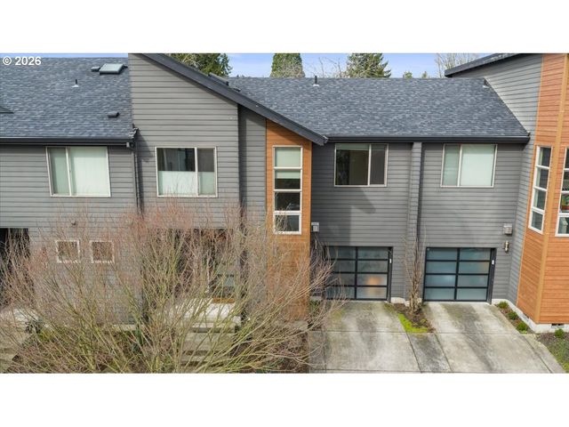 37 Ne SKIDMORE St, Portland, OR 97211
