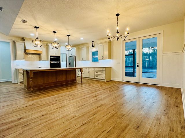 194 Piney Bluff Road, Waverly, GA 31565