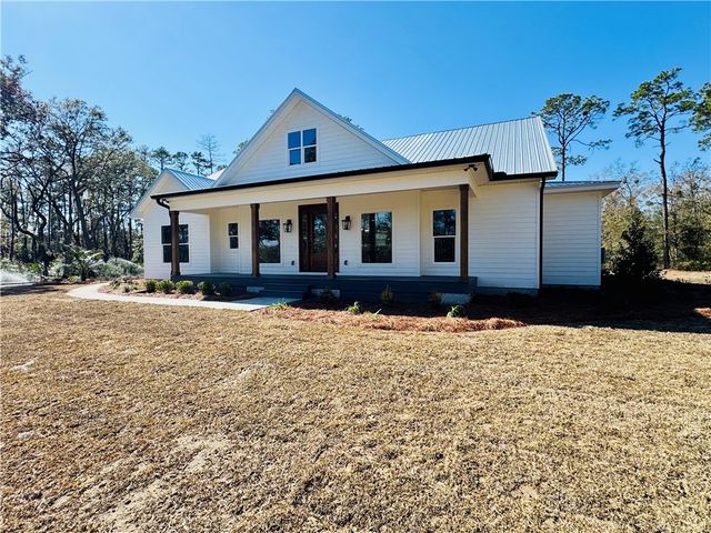 194 Piney Bluff Road, Waverly, GA 31565