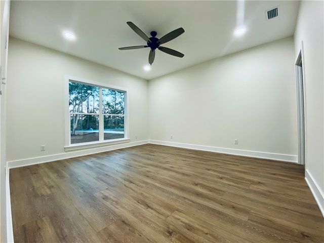 194 Piney Bluff Road, Waverly, GA 31565