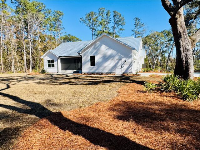 194 Piney Bluff Road, Waverly, GA 31565