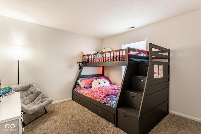 6119 Green Glade Drive, Whitestown, IN 46075