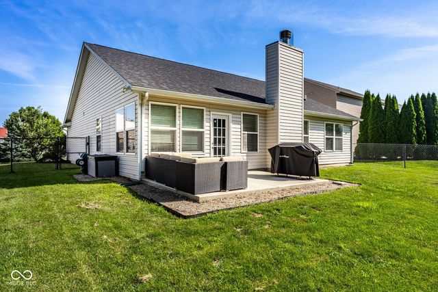 6119 Green Glade Drive, Whitestown, IN 46075