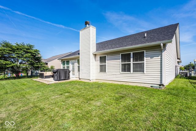 6119 Green Glade Drive, Whitestown, IN 46075