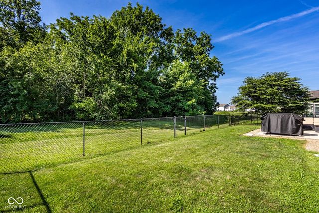 6119 Green Glade Drive, Whitestown, IN 46075