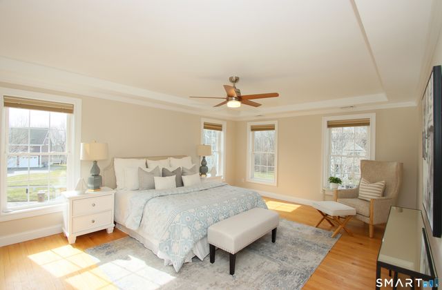 98 Arbor Crossing, East Lyme, CT 06333