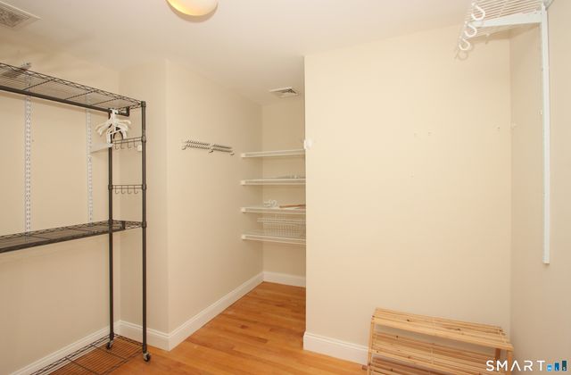 98 Arbor Crossing, East Lyme, CT 06333