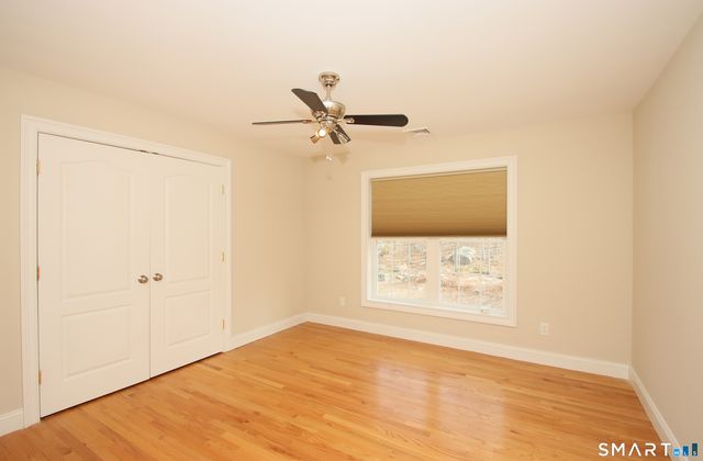 98 Arbor Crossing, East Lyme, CT 06333