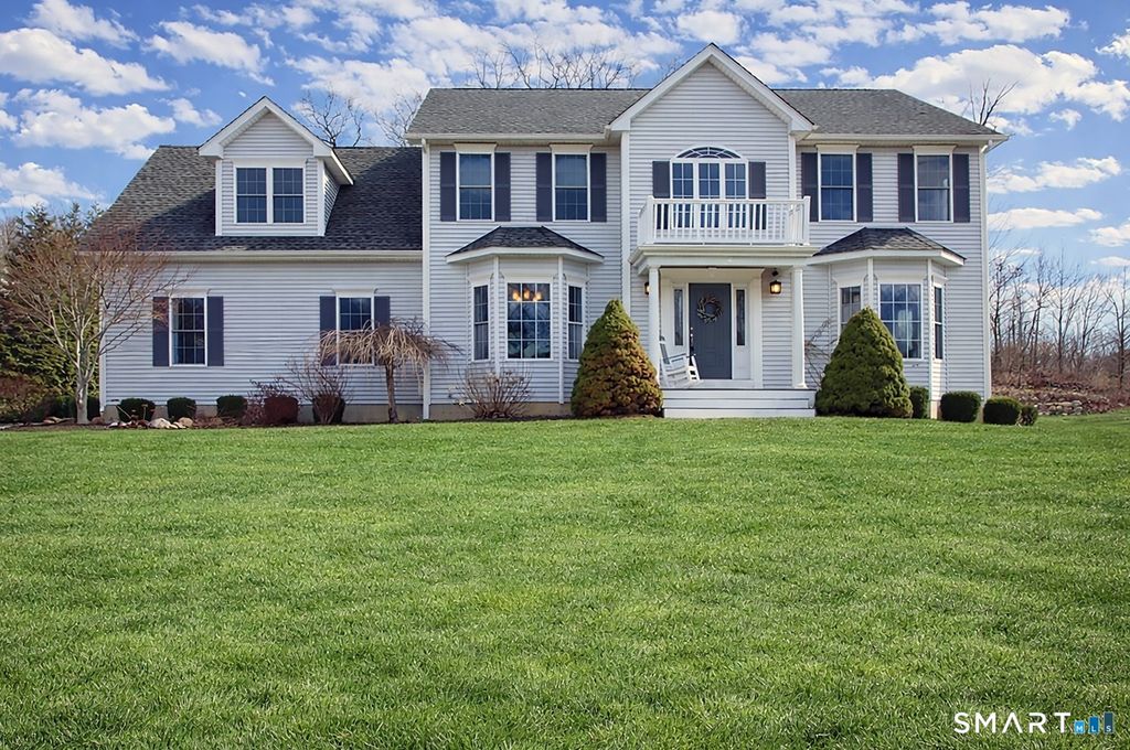 98 Arbor Crossing, East Lyme, CT 06333