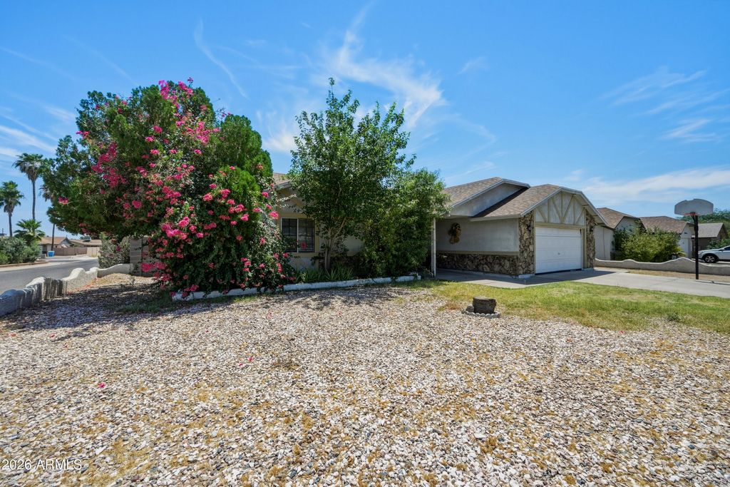 3539 W JOAN DE ARC Avenue, Phoenix, AZ 85029 — photo 2