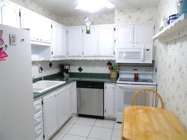 10132 45th Way S 470, Boynton Beach, FL 33436