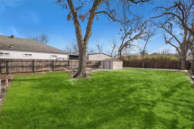 734 Genoa Avenue, Dallas, TX 75216