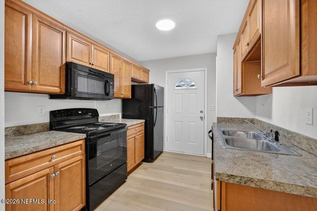5338 PALMER Avenue, Jacksonville, FL 32210