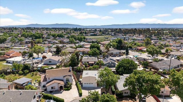 1460 Saturn Court, Milpitas, CA 95035
