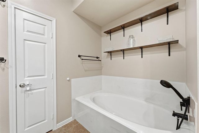 6715 Arlington Drive, Manvel, TX 77578