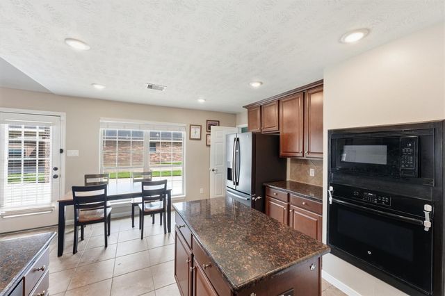 6715 Arlington Drive, Manvel, TX 77578