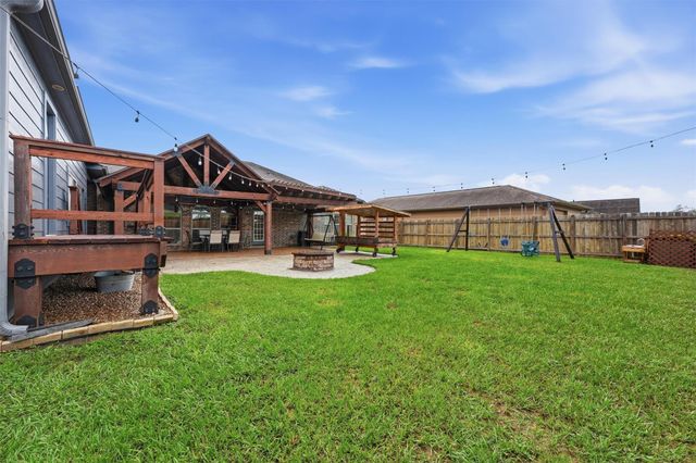 6715 Arlington Drive, Manvel, TX 77578