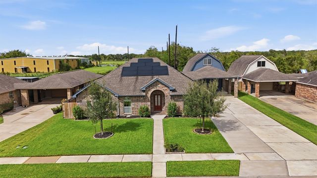 6715 Arlington Drive, Manvel, TX 77578