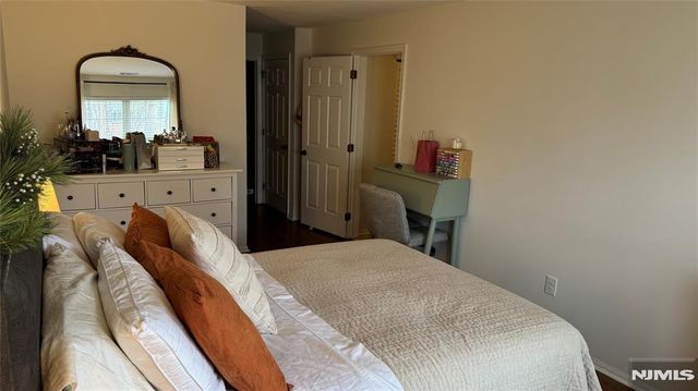 2098 Francis Court 2098, Mahwah, NJ 07430