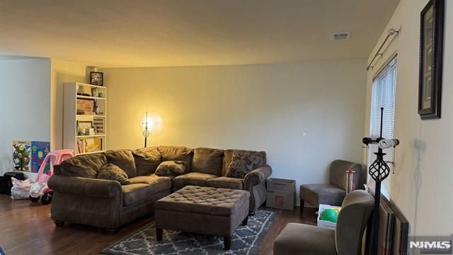 2098 Francis Court 2098, Mahwah, NJ 07430