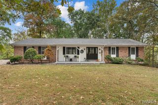 5646 Country Club Lane, Washington, MO 63090