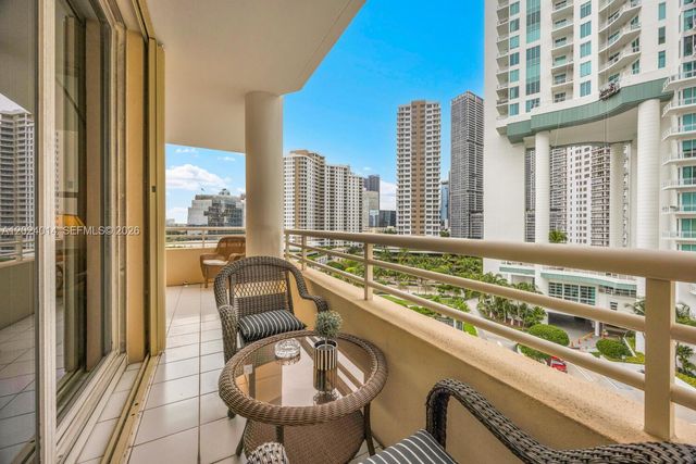 888 Brickell Key Dr 1001, Miami, FL 33131