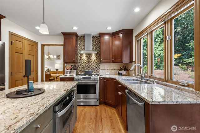 13022 205th Place SE, Issaquah, WA 98027
