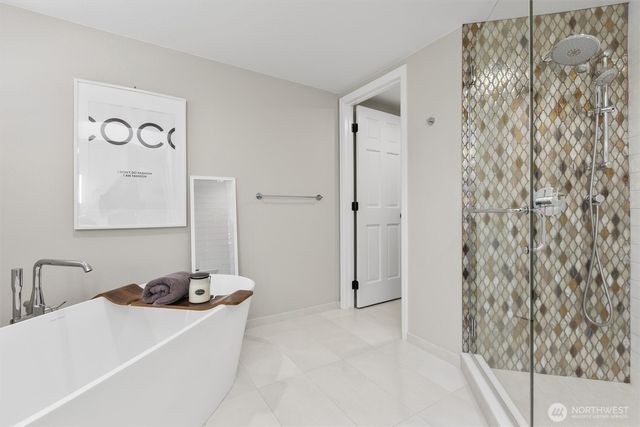 13022 205th Place SE, Issaquah, WA 98027