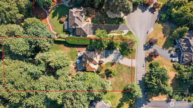 13022 205th Place SE, Issaquah, WA 98027