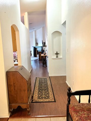 4625 Indian Rock Drive, Fort Worth, TX 76244