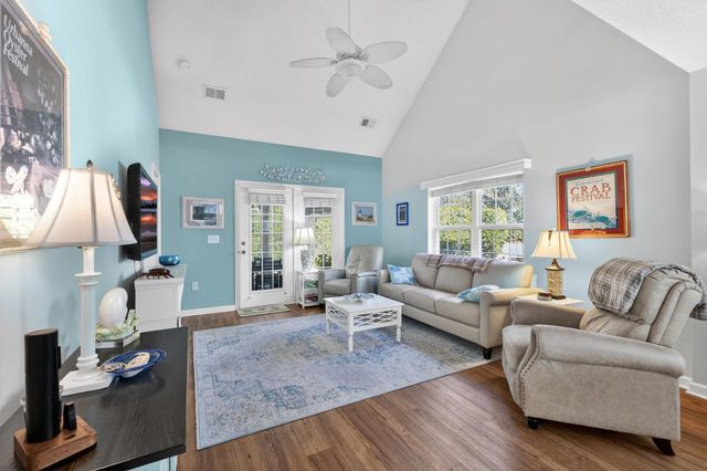 60 Ribgrass Ln Unit 4, Pawleys Island, SC 29585