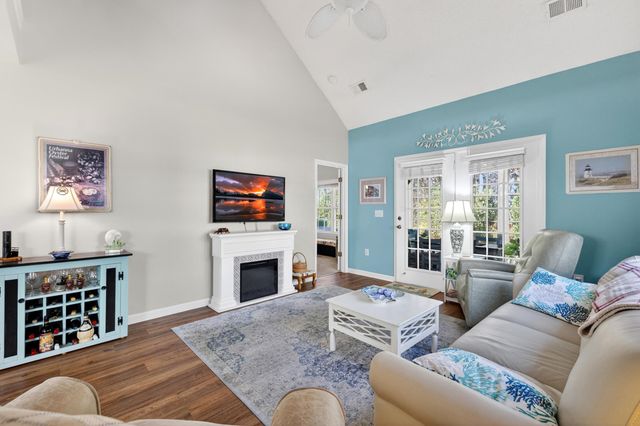 60 Ribgrass Ln Unit 4, Pawleys Island, SC 29585