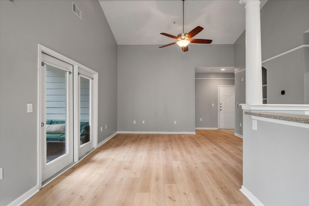 Image 15 of property listing at 2632 Egret Crest Lane, Charleston, SC 29414