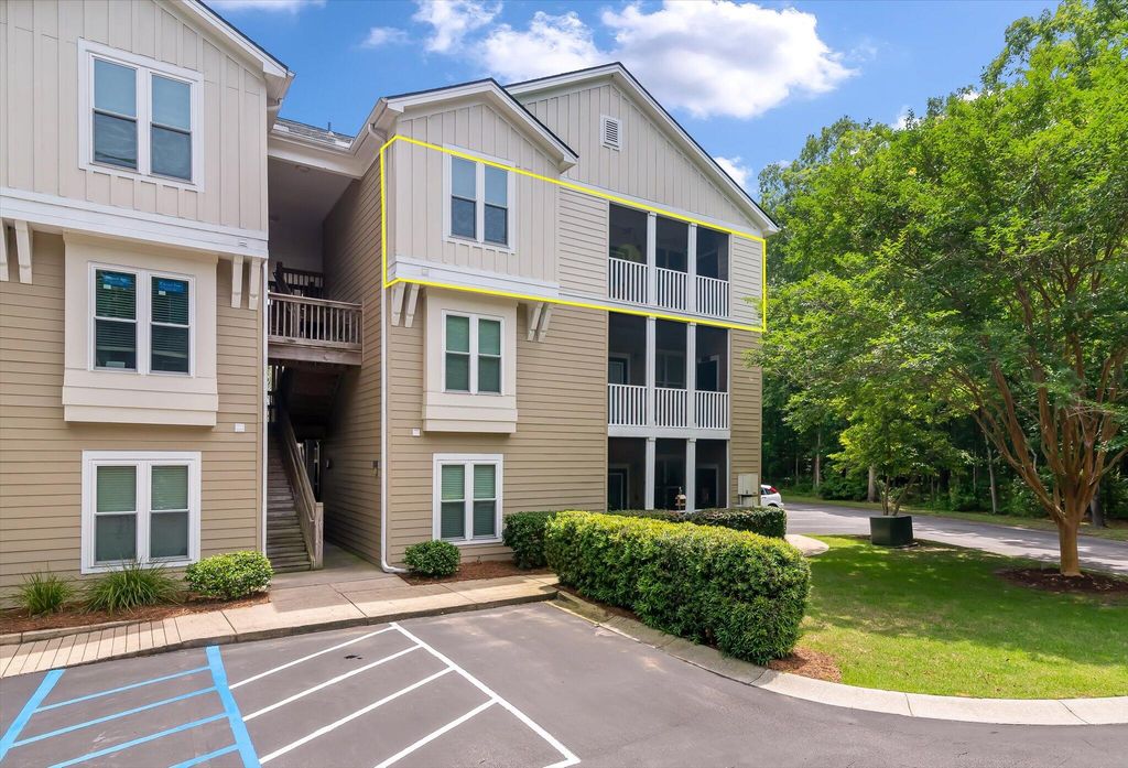 Image 2 of property listing at 2632 Egret Crest Lane, Charleston, SC 29414