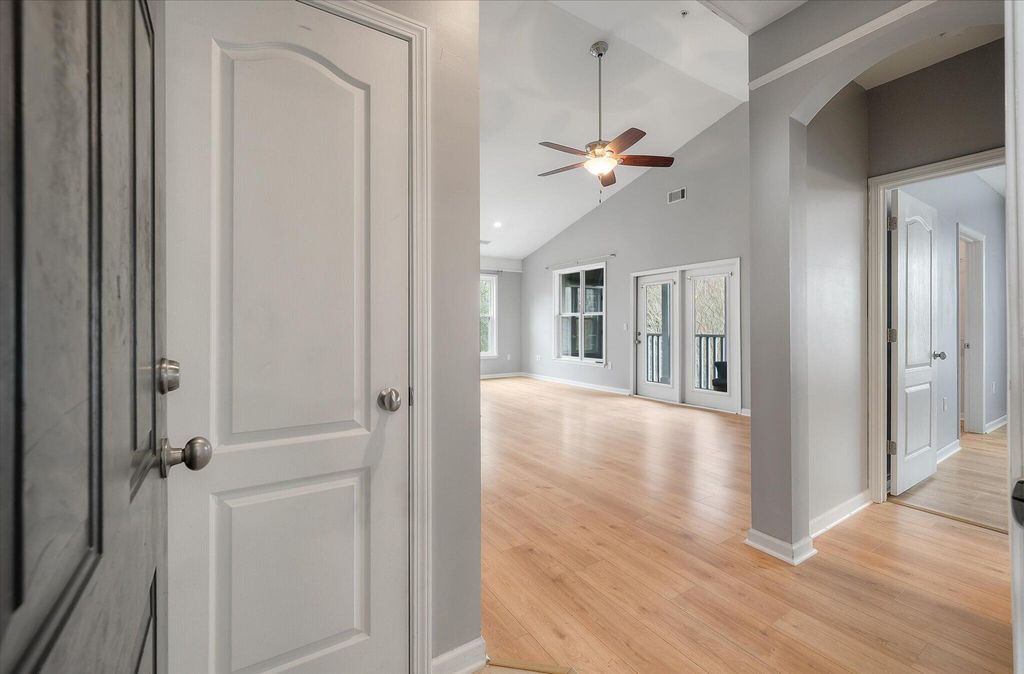 Image 3 of property listing at 2632 Egret Crest Lane, Charleston, SC 29414