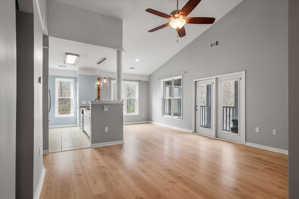 Image 4 of property listing at 2632 Egret Crest Lane, Charleston, SC 29414