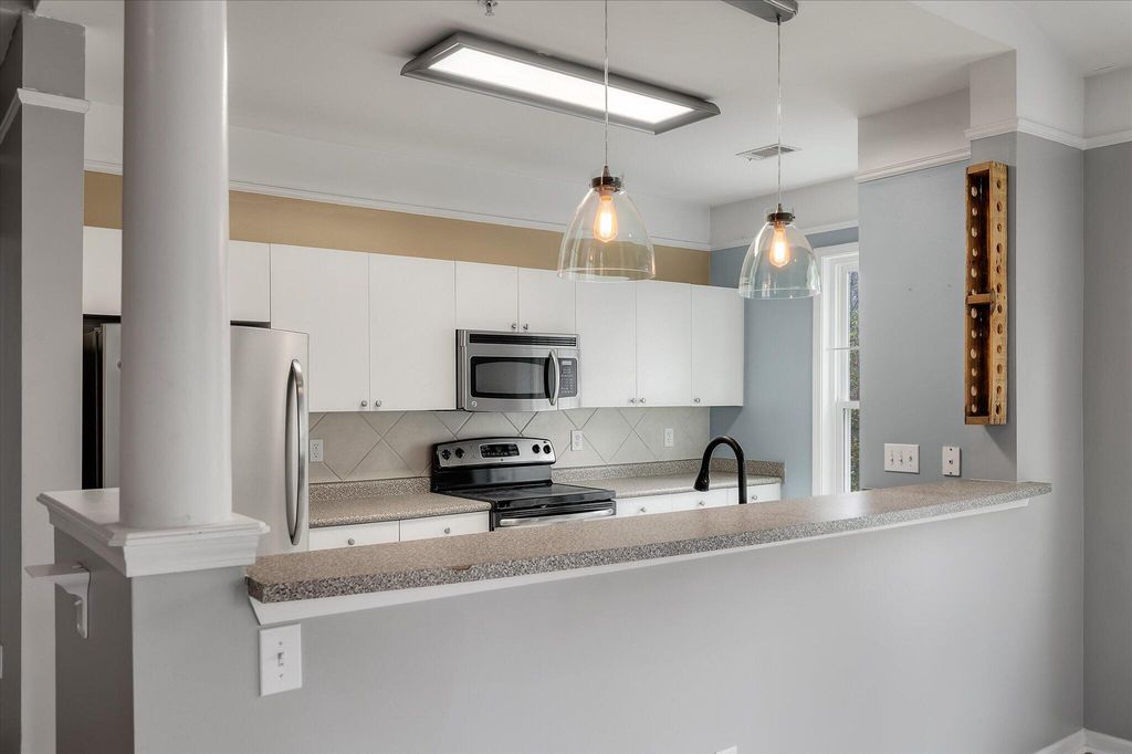 Image 9 of property listing at 2632 Egret Crest Lane, Charleston, SC 29414