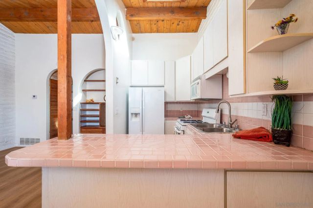 5931 Howell Dr 9, La Mesa, CA 91942