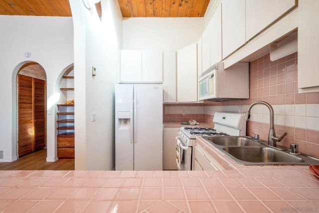 5931 Howell Dr 9, La Mesa, CA 91942